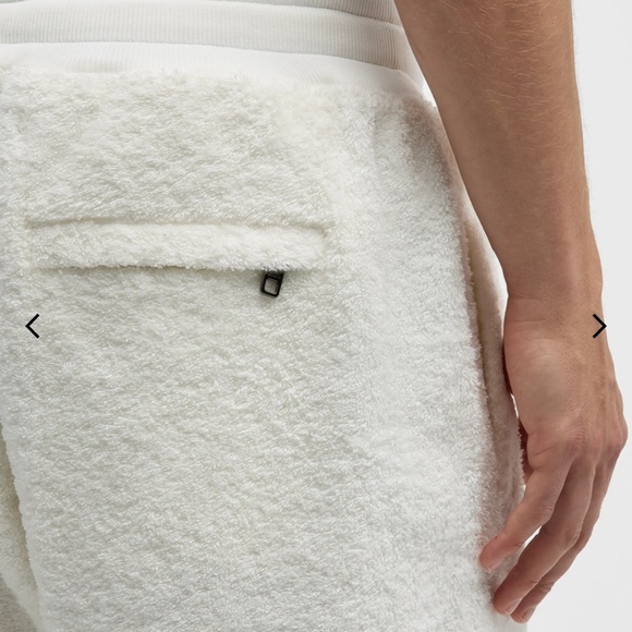 Dolce&Gabbana
Men's Terry Logo Plaque Sweatpants - Picture 3 of 6